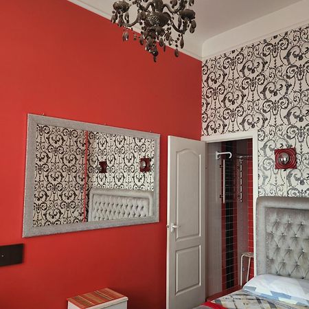 Apartment Near St. Elizabeth Church Lviv Bagian luar foto