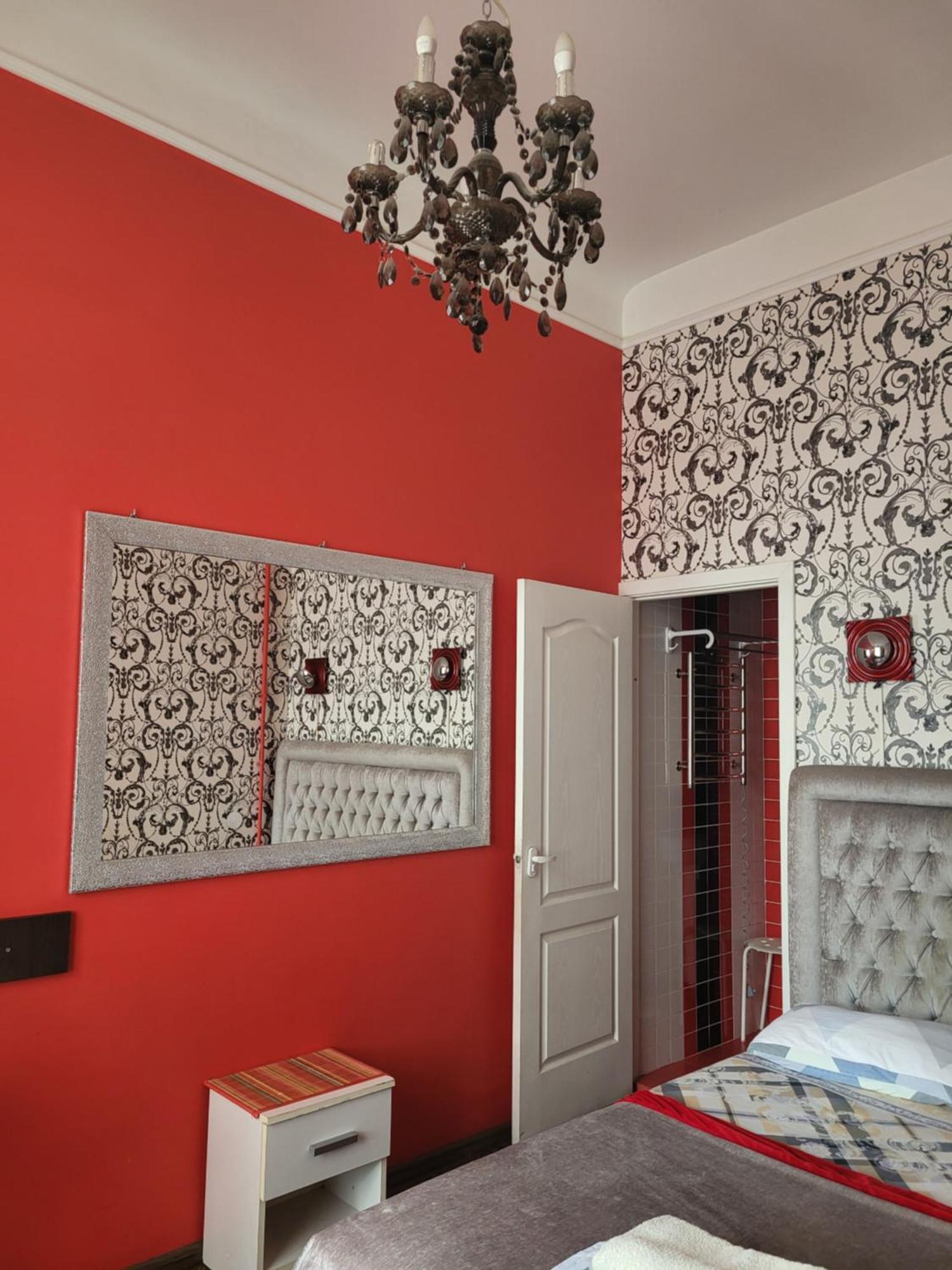 Apartment Near St. Elizabeth Church Lviv Bagian luar foto