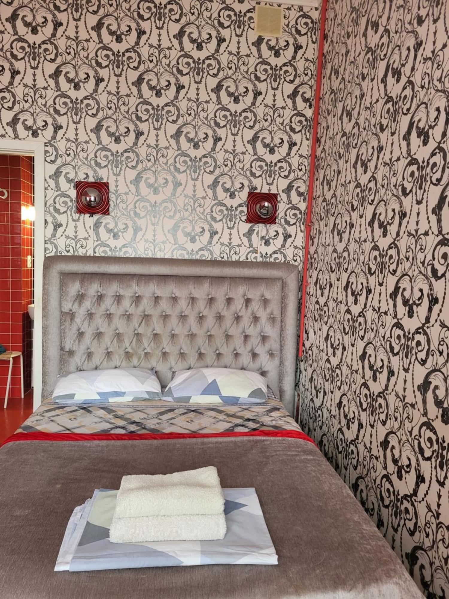 Apartment Near St. Elizabeth Church Lviv Bagian luar foto