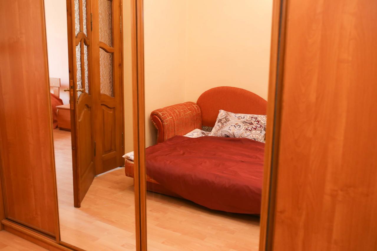 Apartment Near St. Elizabeth Church Lviv Bagian luar foto