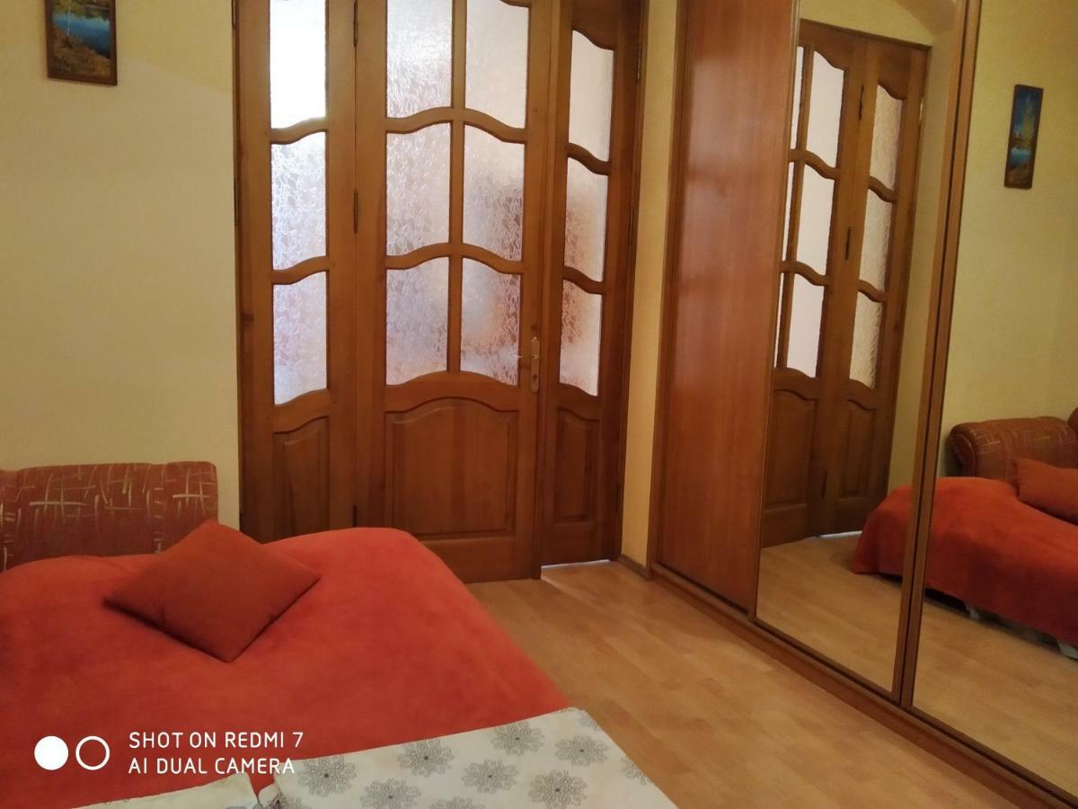 Apartment Near St. Elizabeth Church Lviv Bagian luar foto