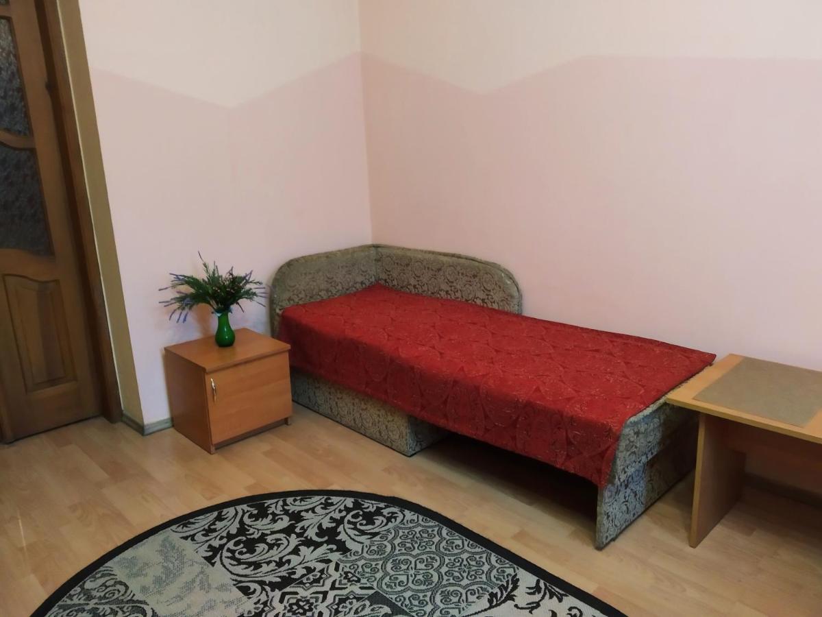 Apartment Near St. Elizabeth Church Lviv Bagian luar foto